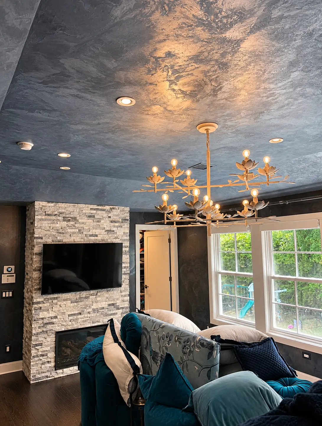 Living room ceiling finished in burnished Venetian plaster, North Jersey